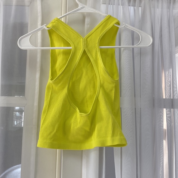 Cropped Shirt - Picture 2 of 5